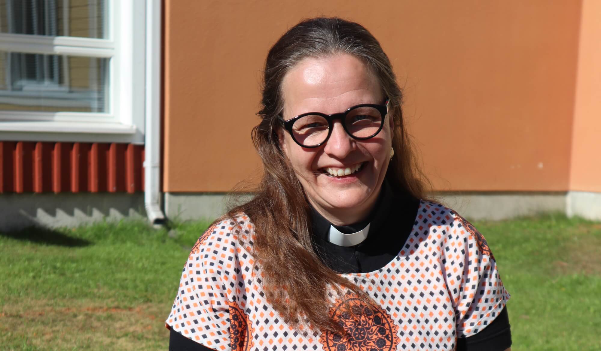 Seurakuntapastori Hanna Oja-Nisula.