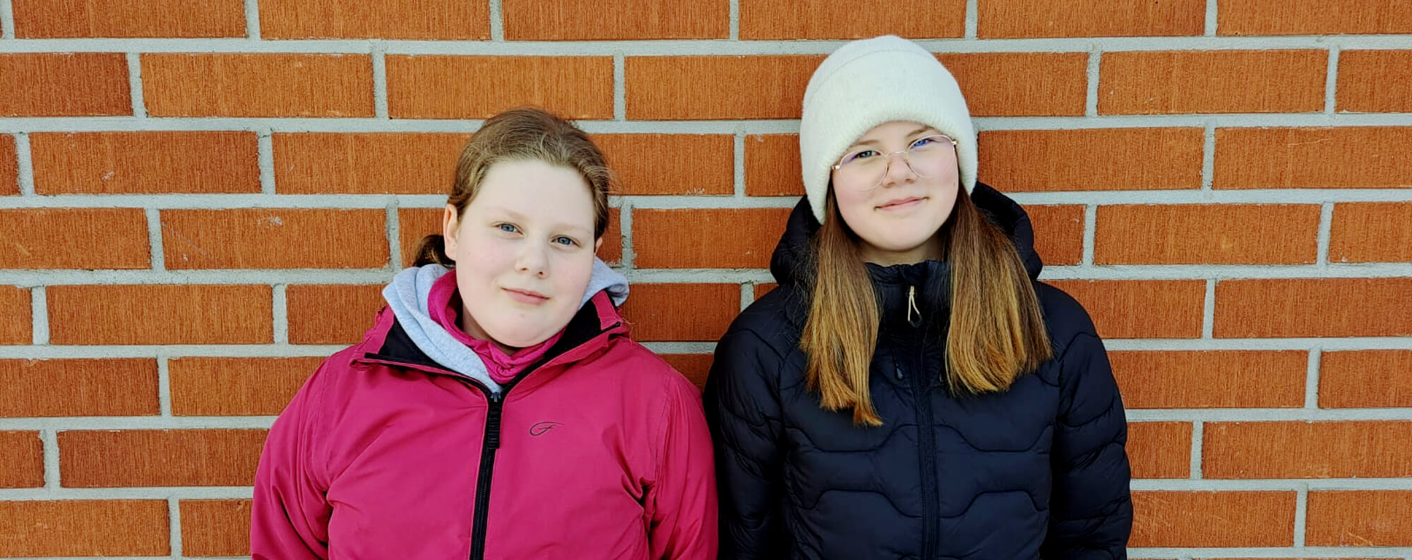 Viidesluokkalaiset Aino ja Enni ovat viihtyneet Messy Church -tapahtumissa niin hyvin, että halusivat mukaa...