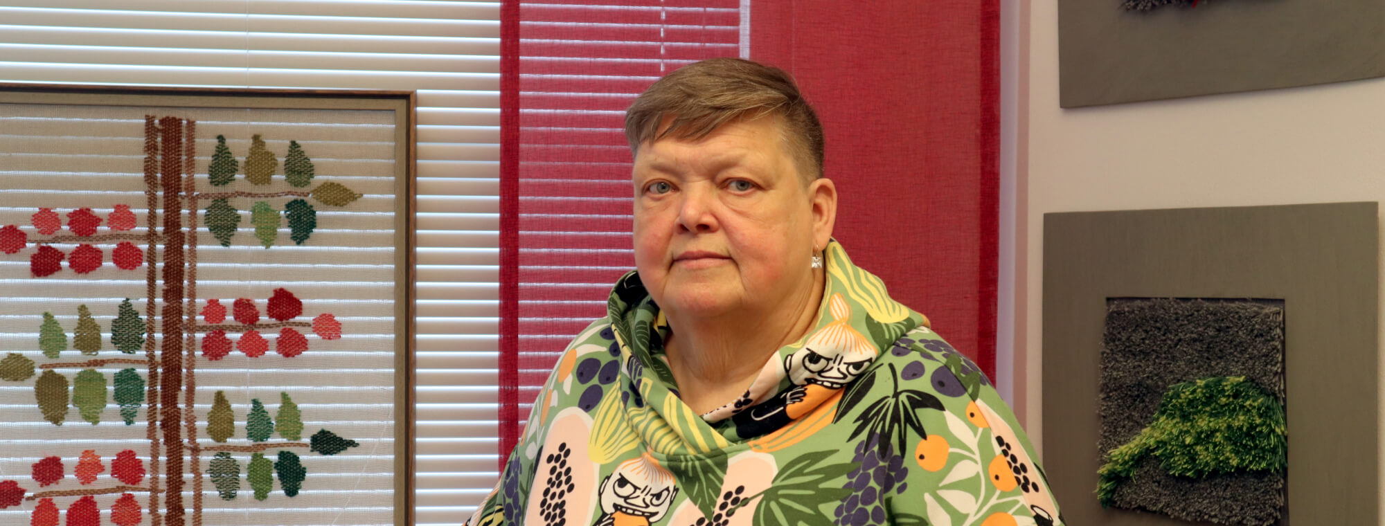 Kuvassa kesädiakoni Rea Skog.