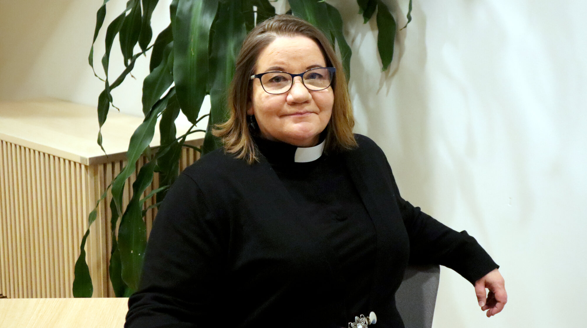 Surakuntapastori Anja Hötti