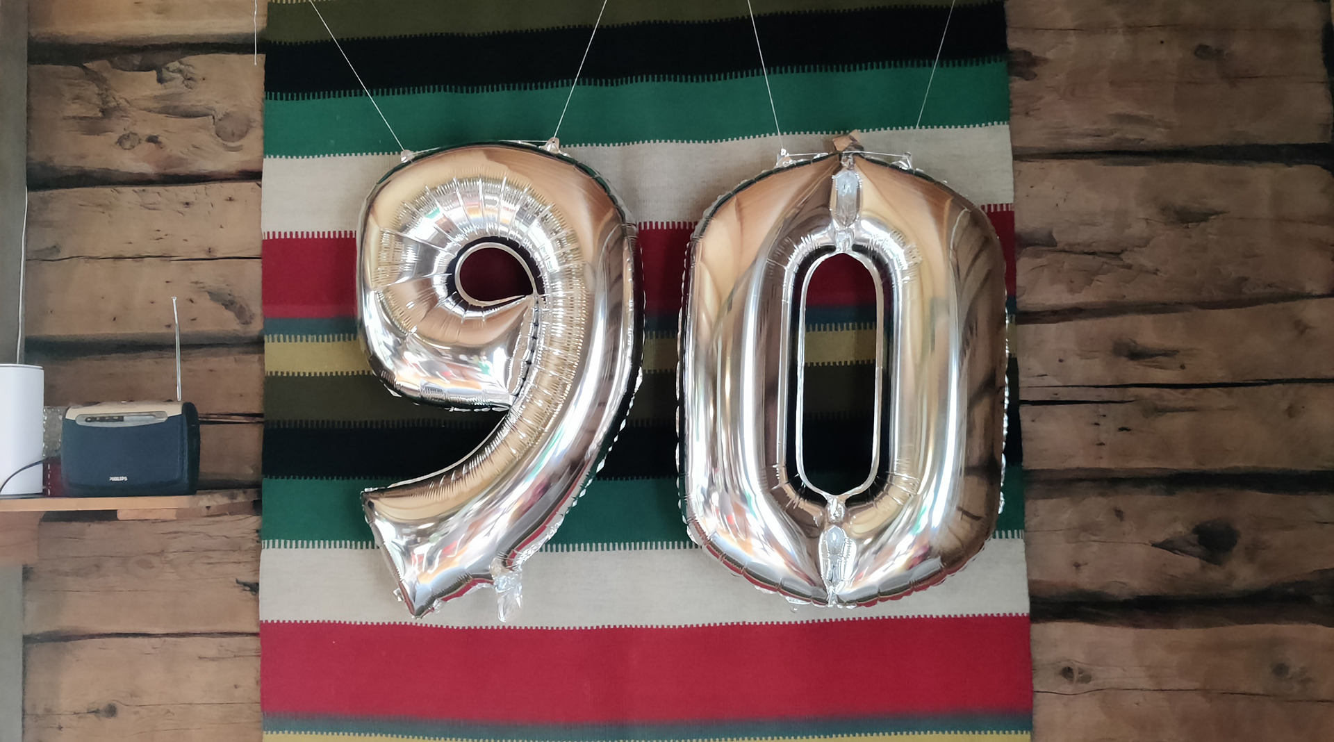 90 v ilmapallot